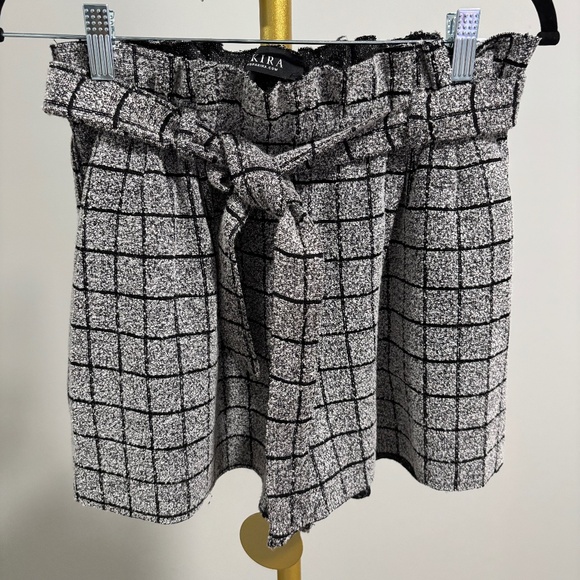 AKIRA SHORTS - Picture 1 of 4